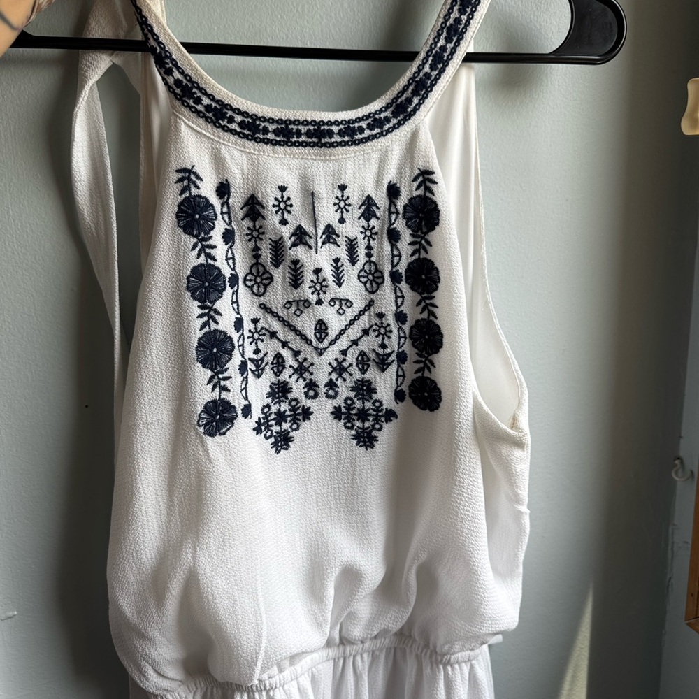 White
Romper